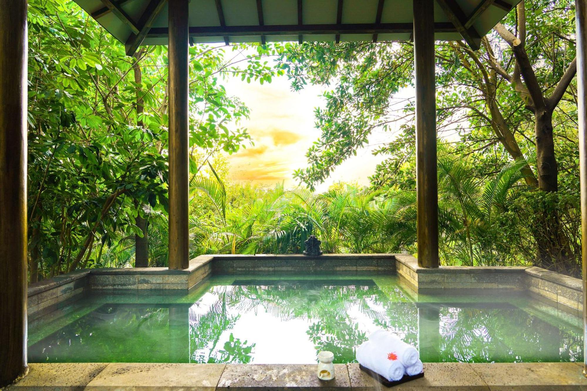 Готель Doubletree By Hilton Lingshui Hot Spring Екстер'єр фото